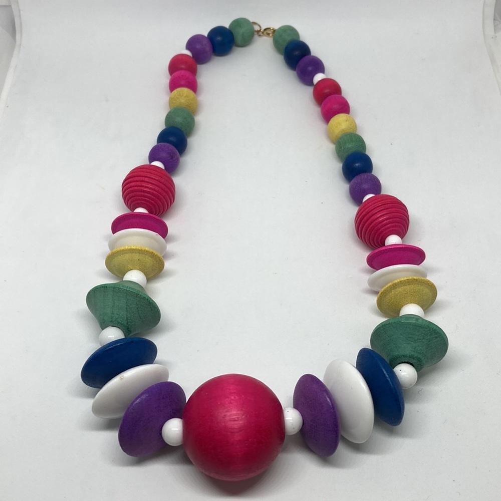 Gorgeous Multi-color Necklace - Picture 3 of 6
